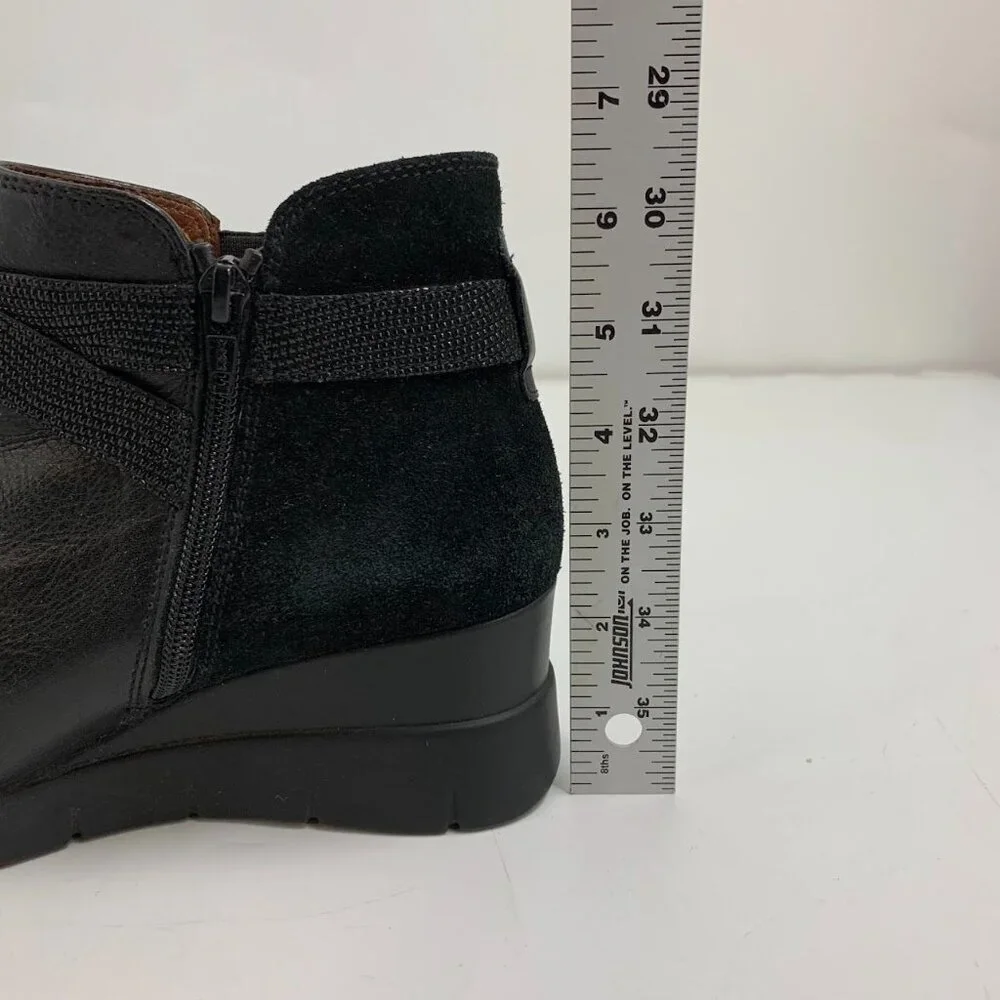Hispanitas Women's Larae Leather Cross‎ Buckle Heeled Boot Size 7.5/38